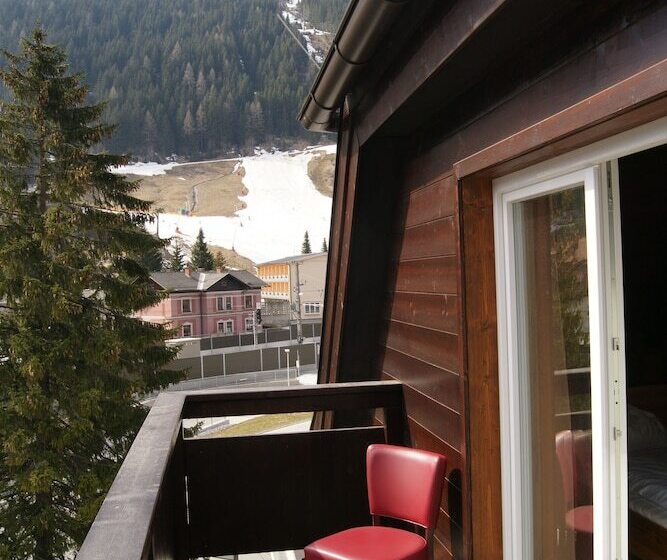 בית מלון כפרי Lindenhof