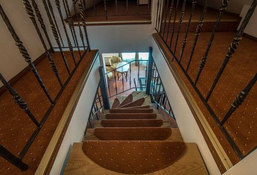 Mercure Medias Binderbubi Hotel And Spa