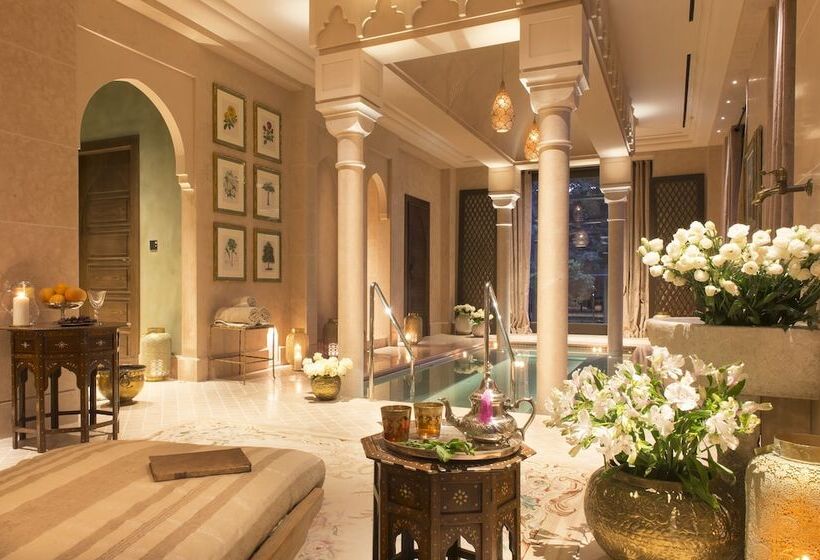 Palazzo Parigi Hotel & Grand Spa   Lhw