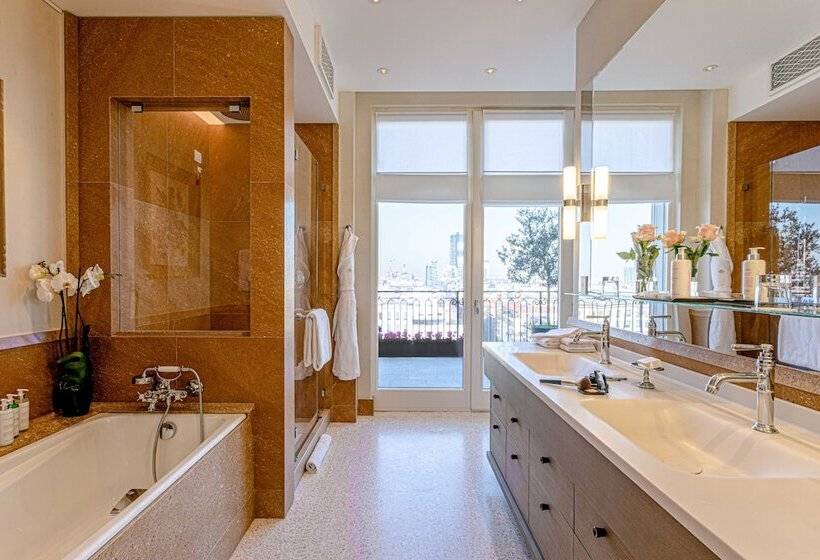 Palazzo Parigi Hotel & Grand Spa   Lhw