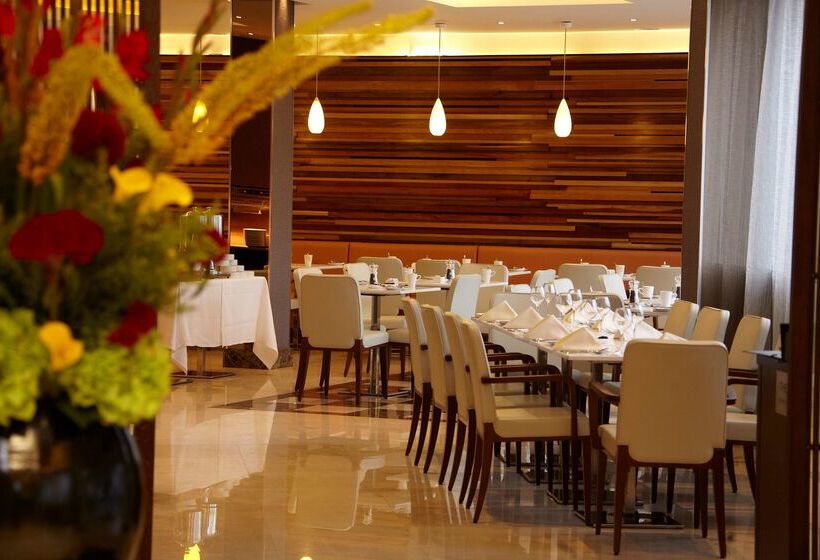 호텔 Park Grand Heathrow