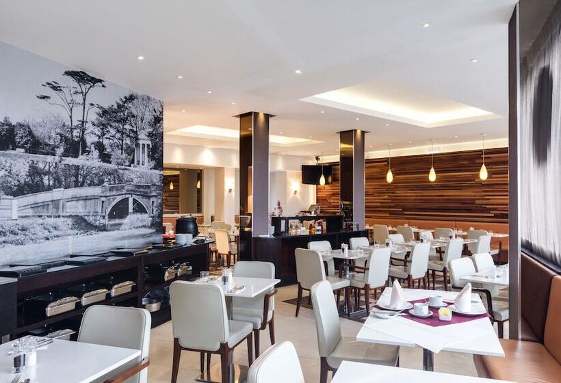 호텔 Park Grand Heathrow