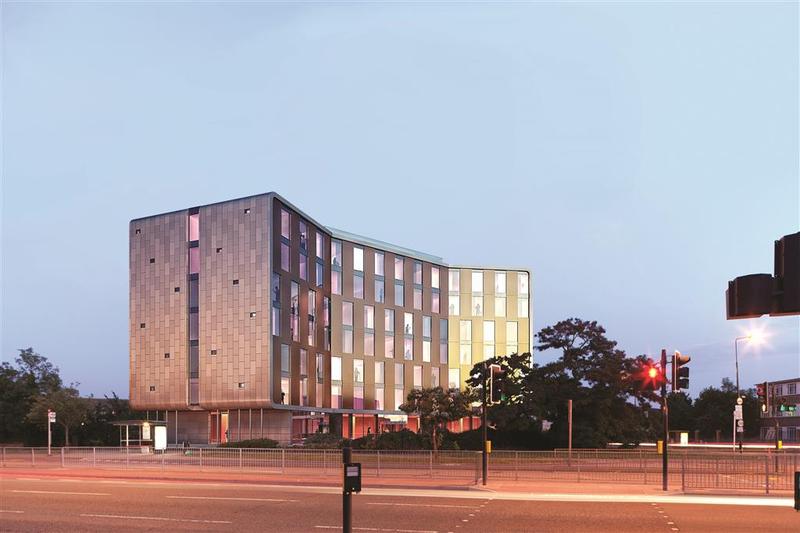 호텔 Park Grand Heathrow