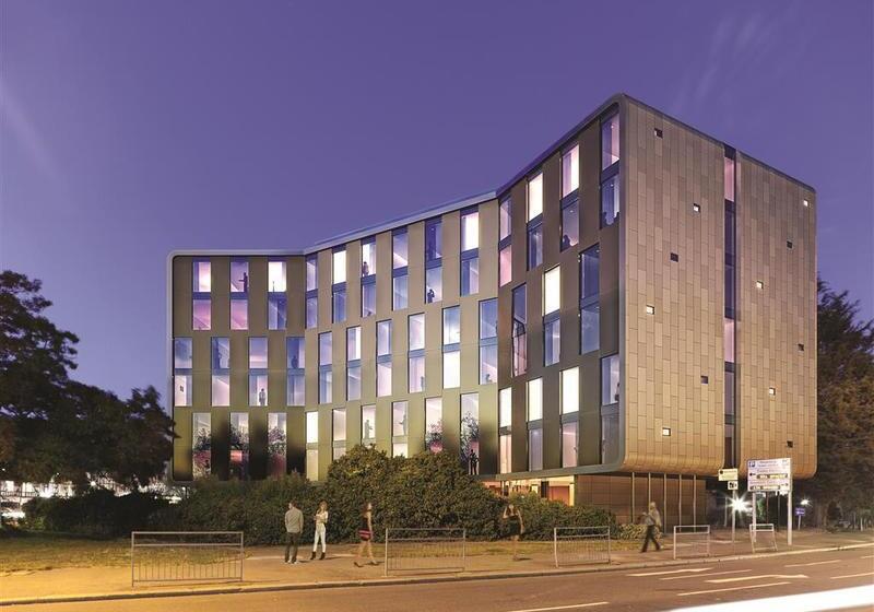 فندق Park Grand Heathrow