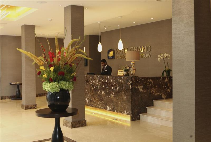 호텔 Park Grand Heathrow