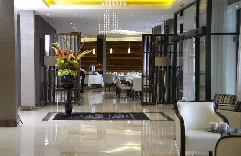 فندق Park Grand Heathrow