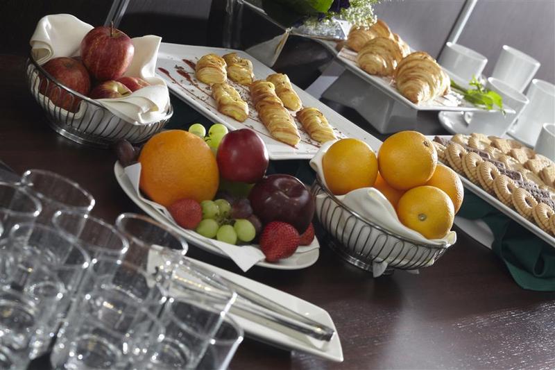 호텔 Park Grand Heathrow