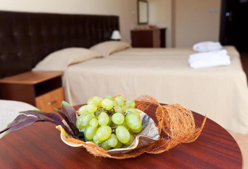 Perla Sun Beach Hotel All Inclusive