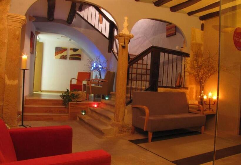 فندق Portal Del Matarraña