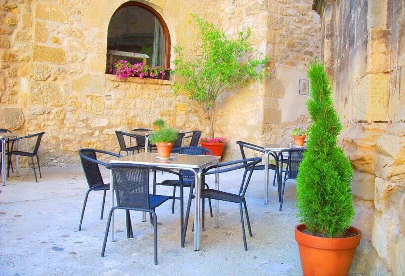 فندق Portal Del Matarraña