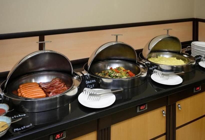 Royal Plaza By Stellar Hotels, Yerevan