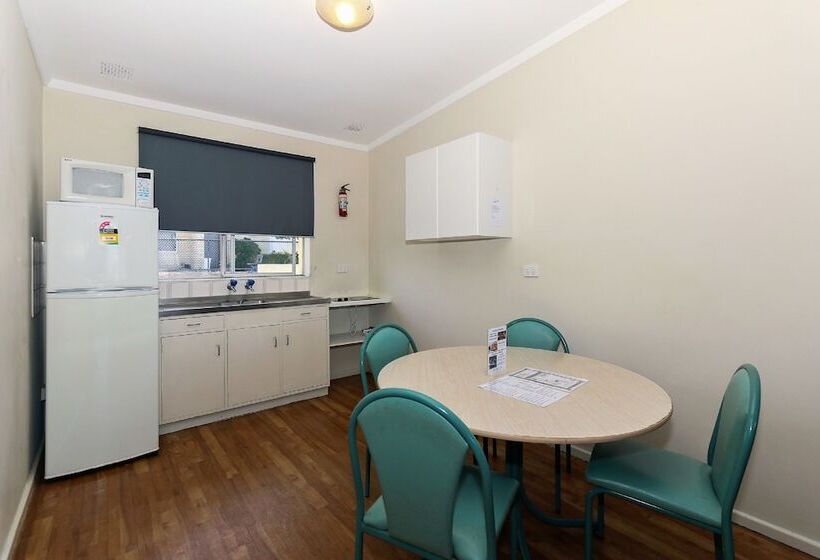 בית מלון כפרי Scarborough Apartments