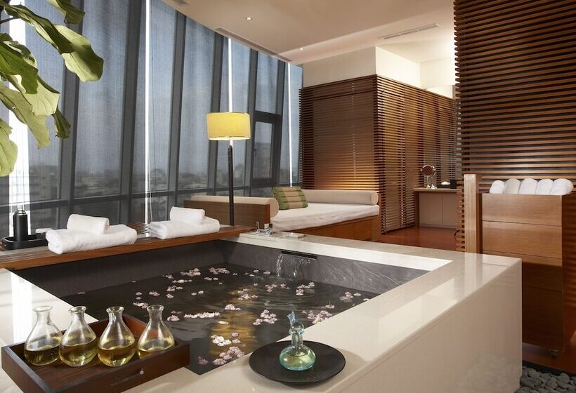 هتل Silks Place Yilan