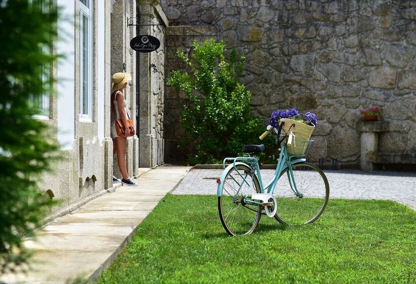 호텔 Solar Egas Moniz Charming House & Local Experiences