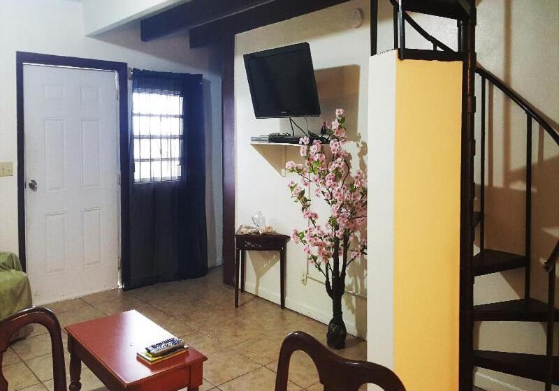 Hotel Sunset Gardens Guesthouse