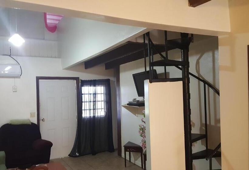 Hotel Sunset Gardens Guesthouse