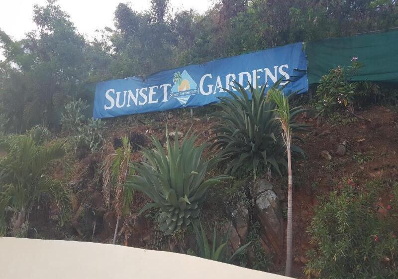 Hotel Sunset Gardens Guesthouse