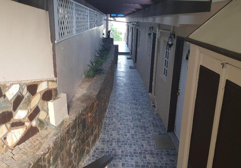 Hotel Sunset Gardens Guesthouse