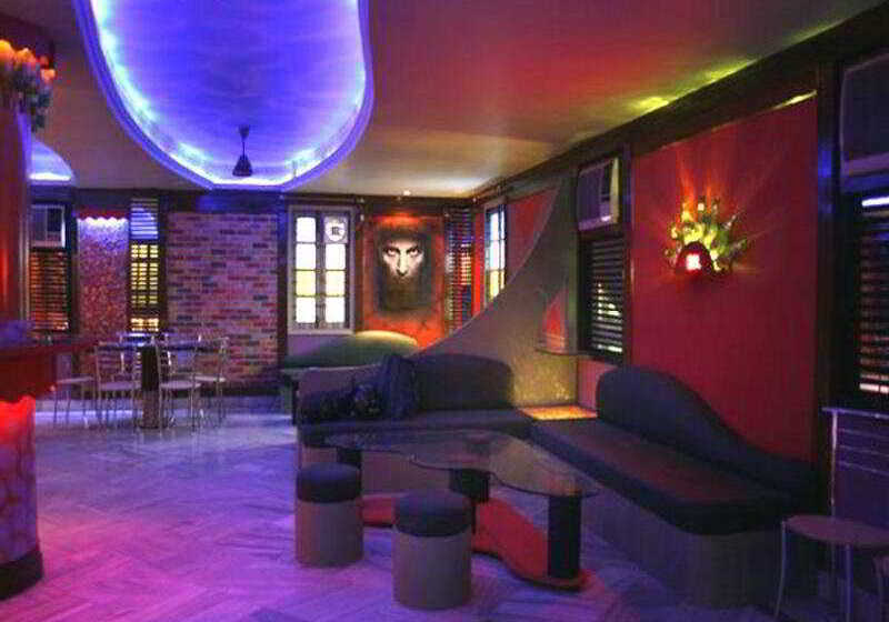 فندق Surya Kaiser Palace