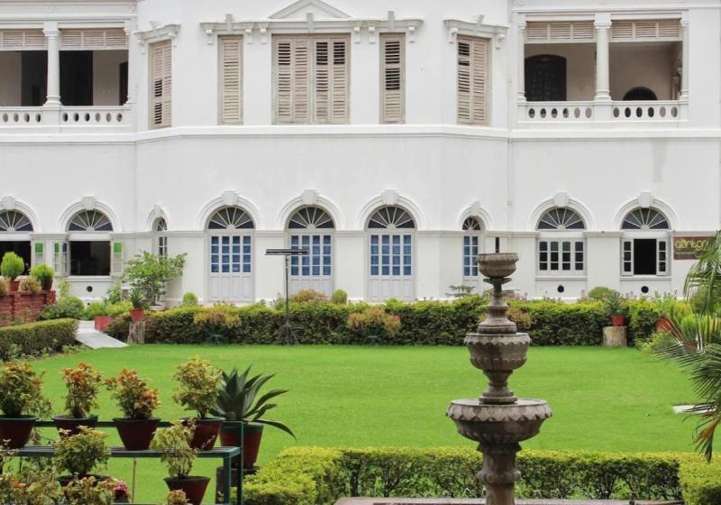 فندق Surya Kaiser Palace