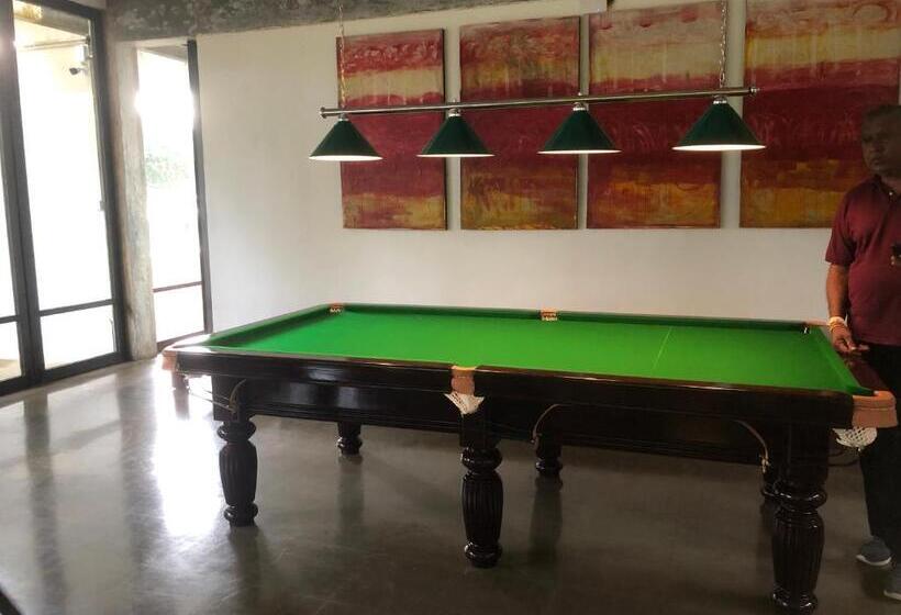 Отель Temple Tree Resort & Spa