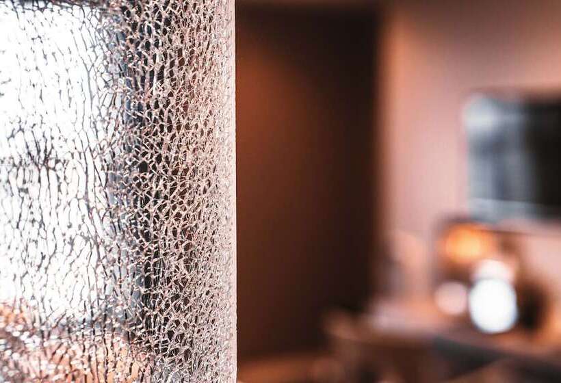 The Bold Hotel; Bw Signature Collection