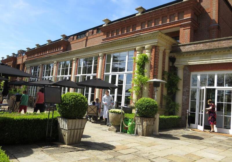 בית מלון כפרי The Grove