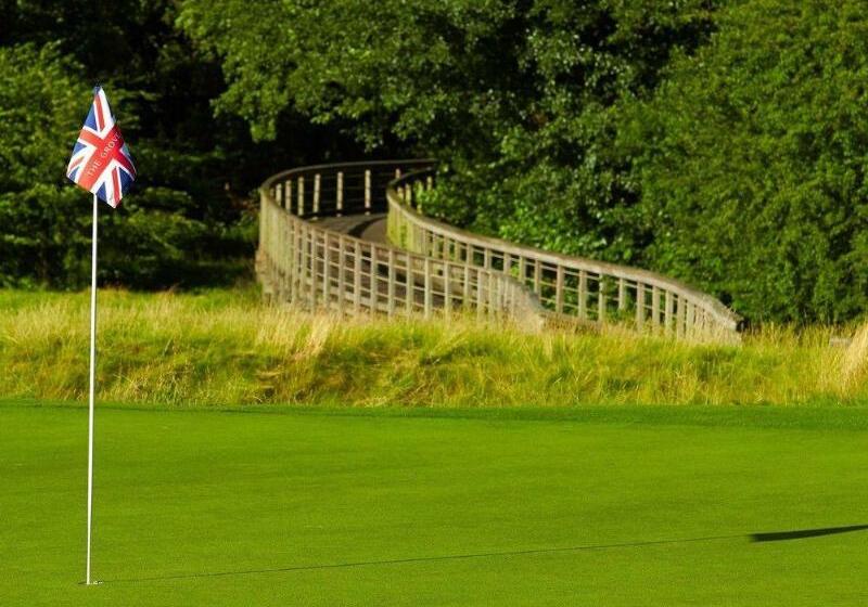 בית מלון כפרי The Grove