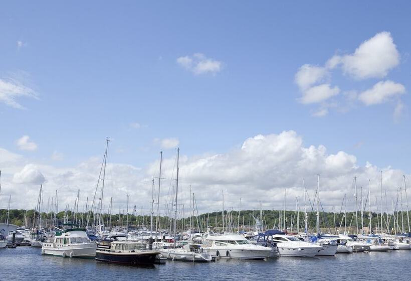 فندق The Ship & Trades