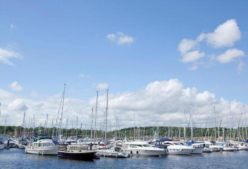 فندق The Ship & Trades