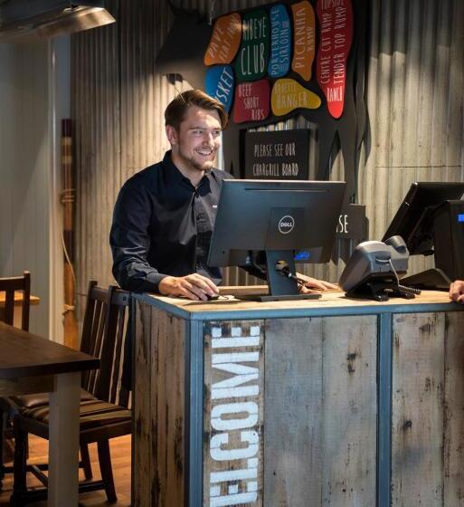 فندق The Ship & Trades