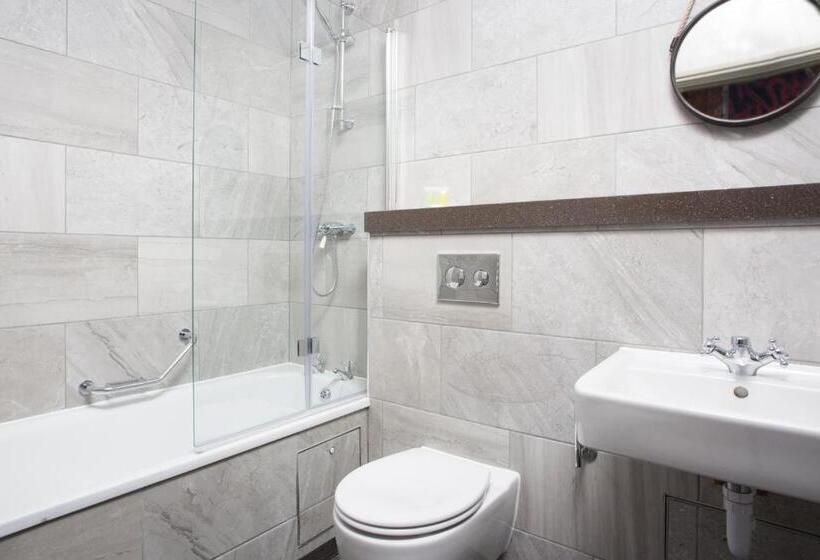 فندق The Ship & Trades