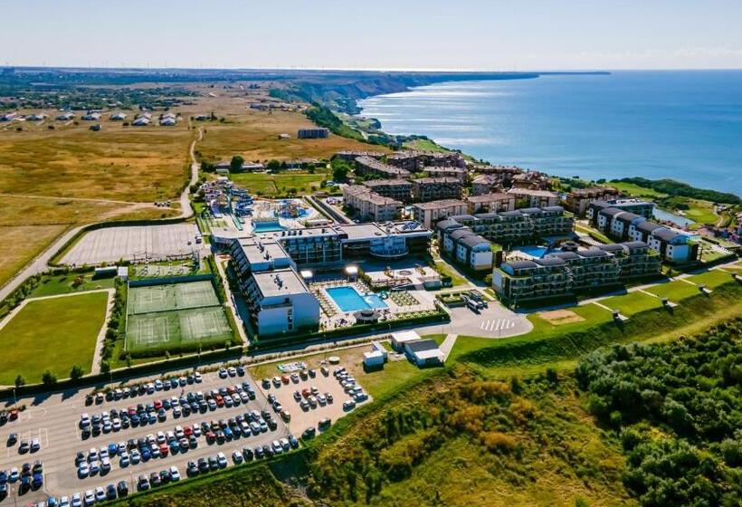 Отель Topola Skies Resort & Aquapark