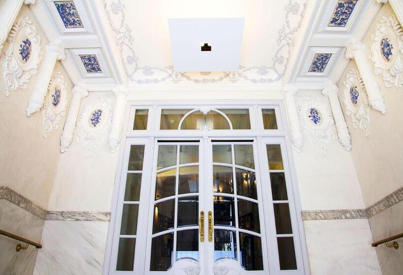 Urso Hotel & Spa, A Small Luxury Hotel Of The World