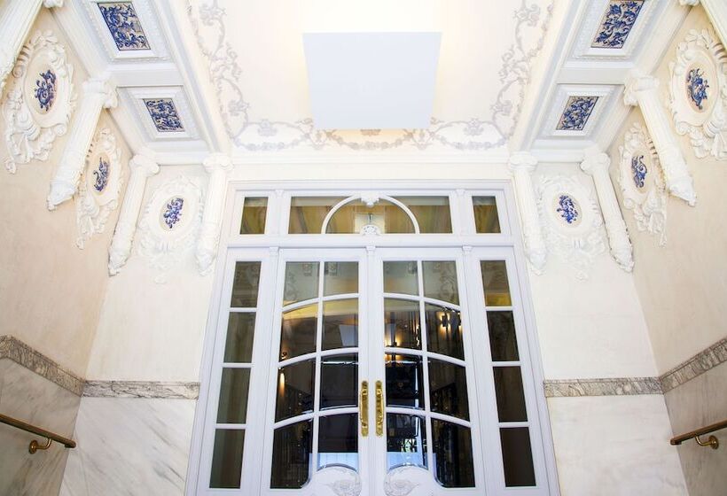 Urso Hotel & Spa, A Small Luxury Hotel Of The World