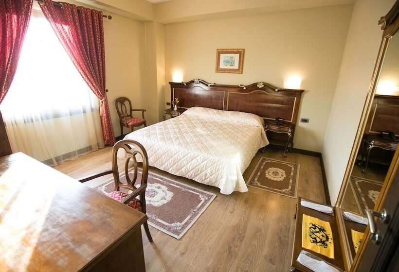 호텔 Victoria Tirana