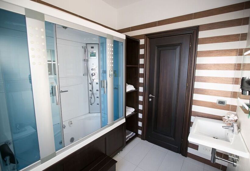 호텔 Victoria Tirana