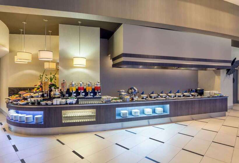 בית מלון כפרי Wyndham Guayaquil, Puerto Santa Ana