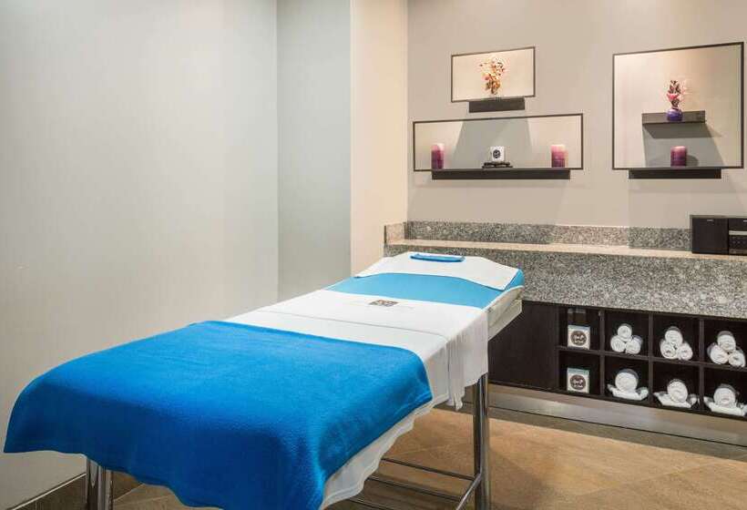 בית מלון כפרי Wyndham Guayaquil, Puerto Santa Ana