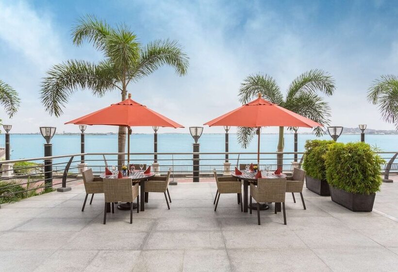 בית מלון כפרי Wyndham Guayaquil, Puerto Santa Ana