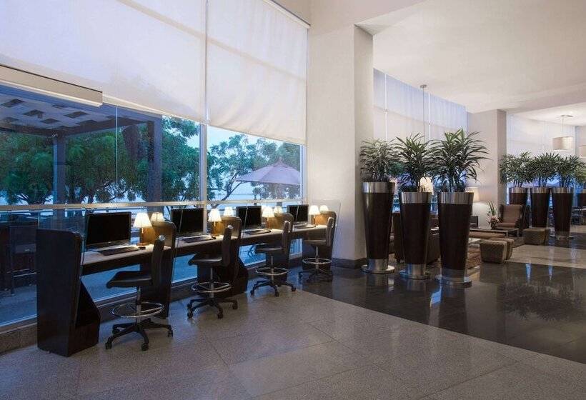 בית מלון כפרי Wyndham Guayaquil, Puerto Santa Ana