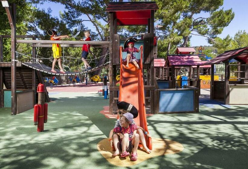 Invisa Hotel Club Cala Blanca