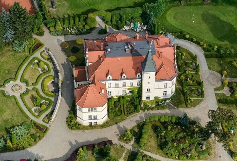 Pałac Brzeźno Spa & Golf