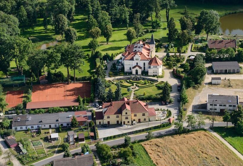 Pałac Brzeźno Spa & Golf