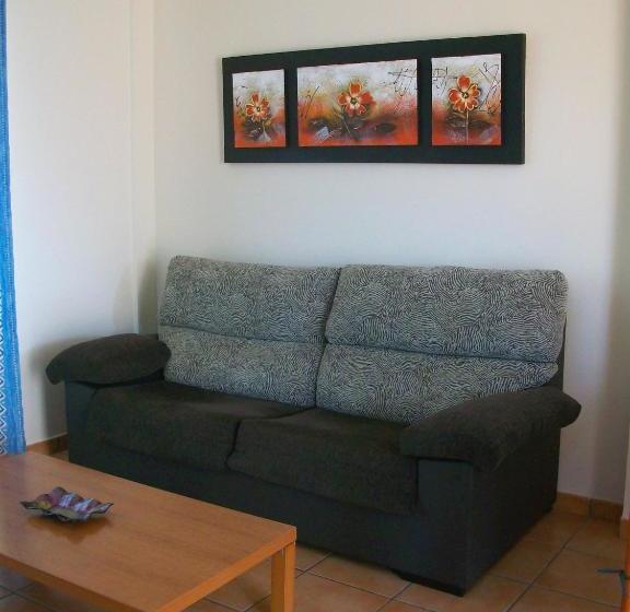 Apartamentos Par Tres   Oliva Nova