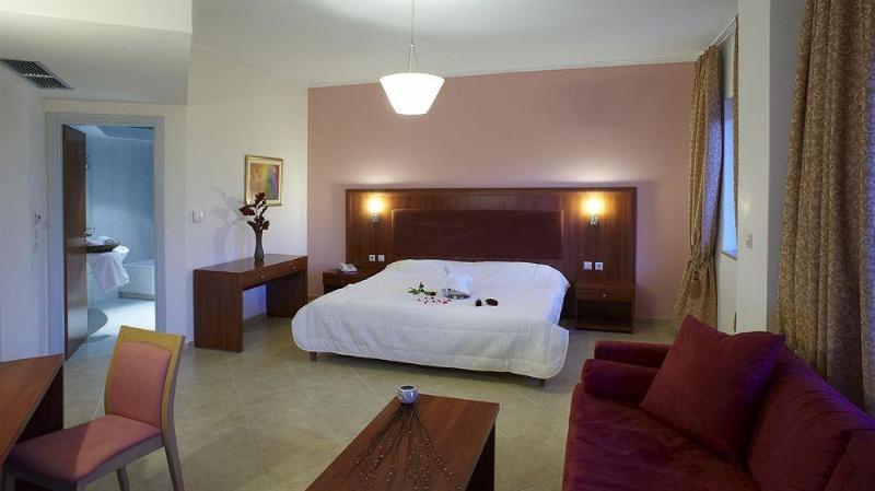 Parnis Palace Hotel Suites