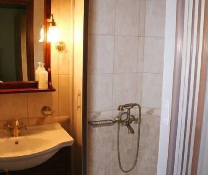 膳宿费 Nikolas Guesthouse