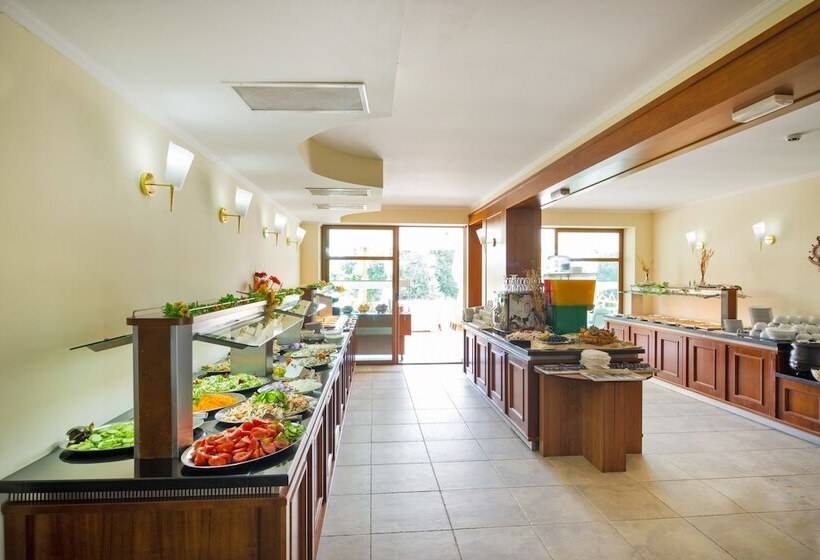 Perla Sun Beach Hotel All Inclusive