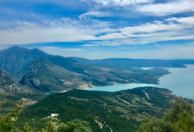 ユースホステル Gîte De Vénascle