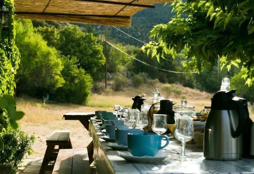 ユースホステル Gîte De Vénascle